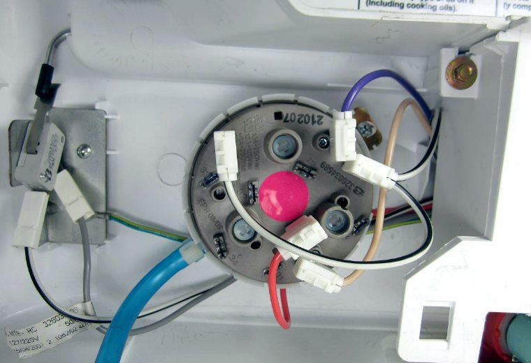 Замена датчика воды в стиральной машине Smeg